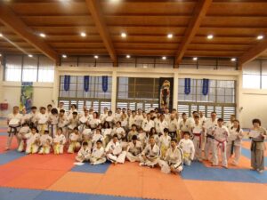 La Asociación de Taekwon-Do Universal en Chile recibe al Maestro Pablo Ferreiro y al Campeón Mundial Diego Merino en un seminario de alto nivel.